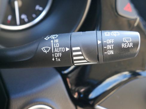 Used 2019 Buick Envision Premium w/ Driver Confidence Package image 27