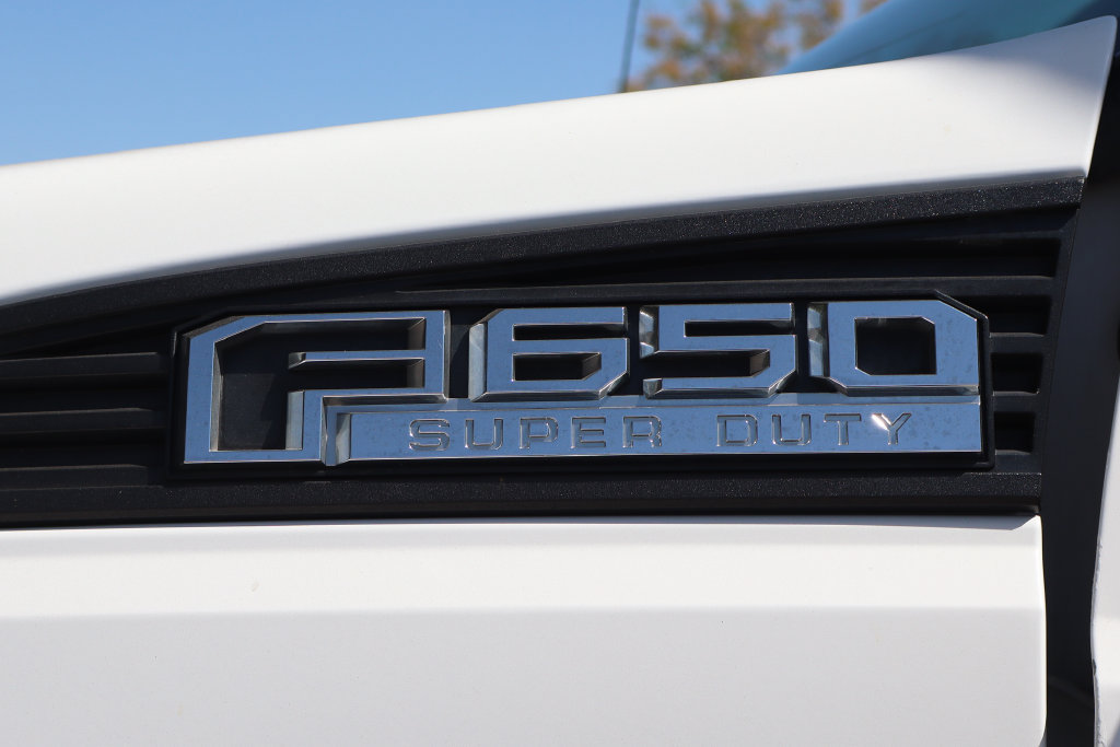 Used 2019 Ford F650 2WD Crew Cab Super Duty image 50