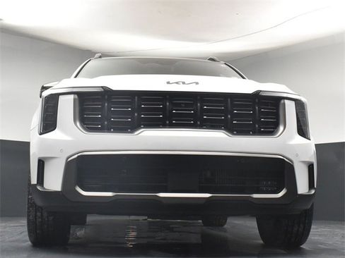 Certified 2025 Kia Sorento SX Prestige image 37