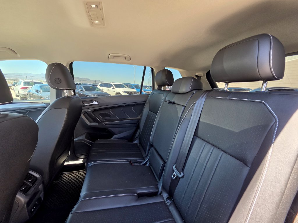 Used 2024 Volkswagen Tiguan SE FWD image 20