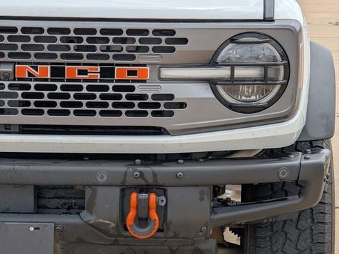 Used 2022 Ford Bronco Badlands AWD/4WD image 9