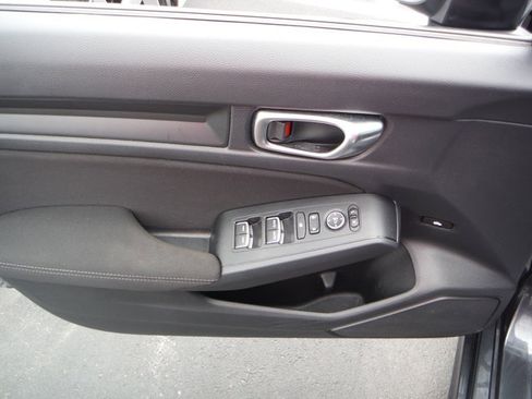 Used 2022 Honda Civic Sport image 10