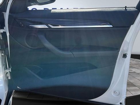 Used 2018 BMW X1 xDrive28i image 27