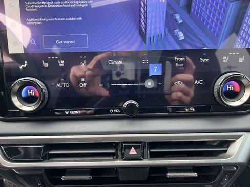 Certified 2023 Lexus RX 350 w/ Accessory Package (Z1) image 17