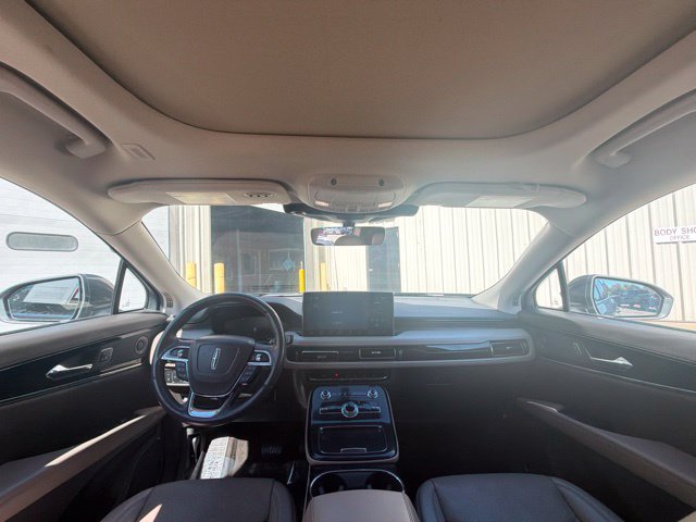 Used 2022 Lincoln Nautilus Reserve w/ Equipment Group 201A FWD image 18