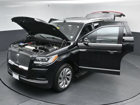 Certified 2023 Lincoln Navigator Reserve AWD/4WD image 58