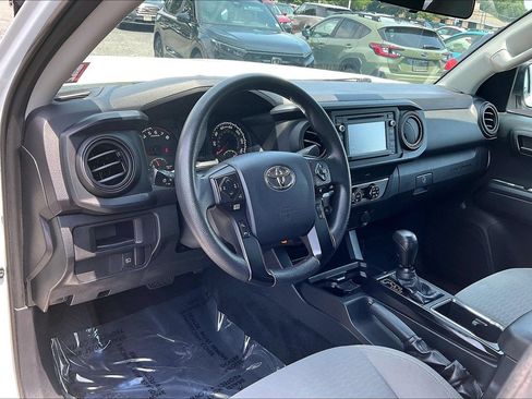 Used 2019 Toyota Tacoma SR w/ SX Package AWD/4WD image 17