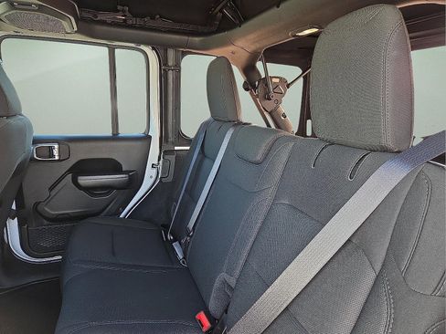 Used 2020 Jeep Wrangler Unlimited Sport S image 10