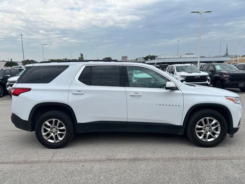 Used 2021 Chevrolet Traverse LT FWD image 5