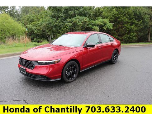 Used 2025 Honda Accord SE image 3