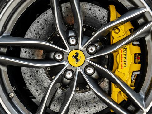 Used 2017 Ferrari 488 Spider RWD image 34