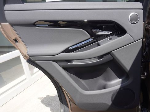 New 2026 Land Rover Range Rover Evoque S image 28