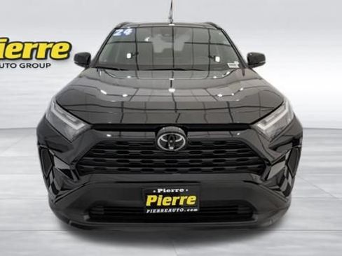 Used 2024 Toyota RAV4 XLE FWD image 7