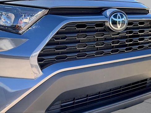 Used 2022 Toyota RAV4 LE FWD image 26