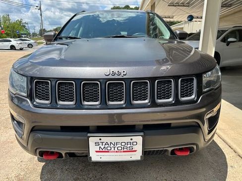 Used 2021 Jeep Compass Trailhawk image 6