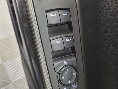 Used 2019 GMC Acadia SLT image 15