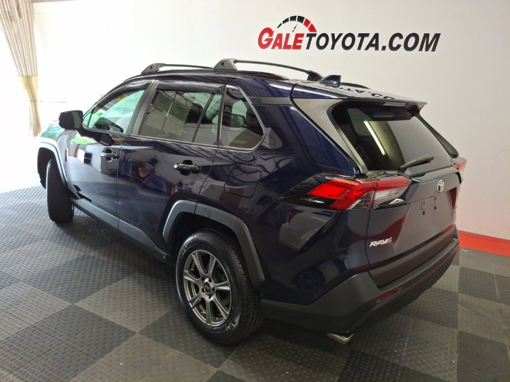 Used 2019 Toyota RAV4 XLE w/ Convenience Package AWD/4WD image 10