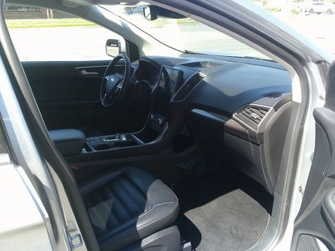 Used 2024 Ford Edge SEL AWD/4WD image 28