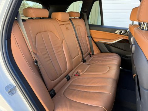 Used 2019 BMW X5 xDrive40i w/ M Sport Package image 28