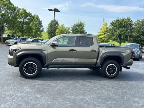 Used 2024 Toyota Tacoma TRD Off-Road w/ TRD Off Road Upgrade Package AWD/4WD image 7