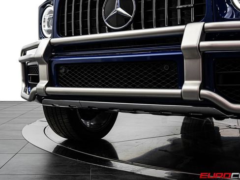 Used 2022 Mercedes-Benz G 63 AMG 4MATIC w/ G Manufaktur Interior Package image 11