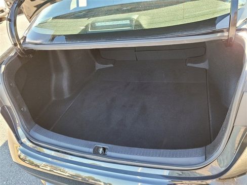 Used 2022 Toyota Corolla LE image 13