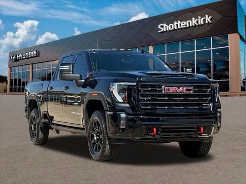 Used 2024 GMC Sierra 2500 AT4 w/ AT4 Premium Plus Package image 3