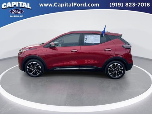 Used 2023 Chevrolet Bolt EUV Premier w/ Sun & Sound Package image 5