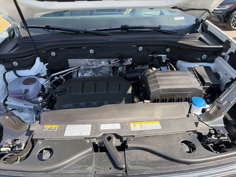 New 2026 Volkswagen Atlas SEL AWD/4WD image 32