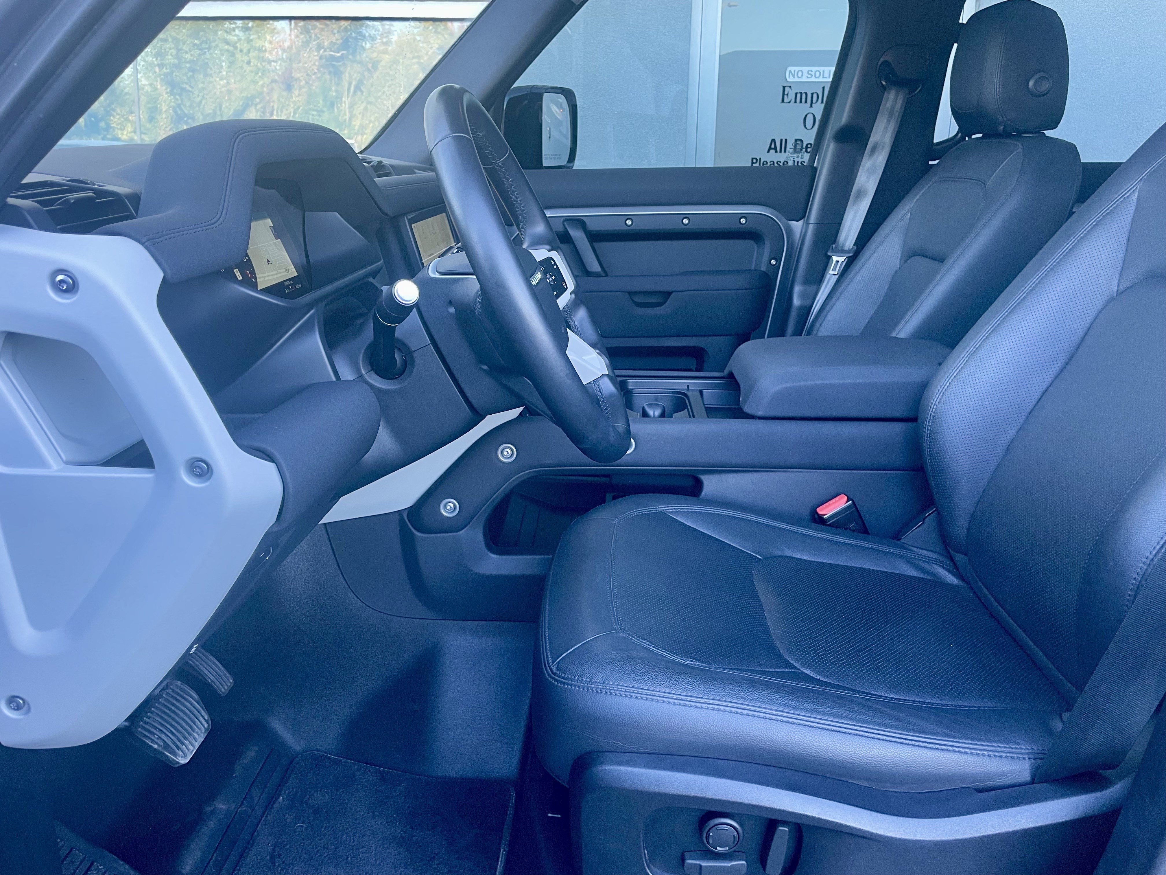 Used 2023 Land Rover Defender 110 S AWD/4WD image 36