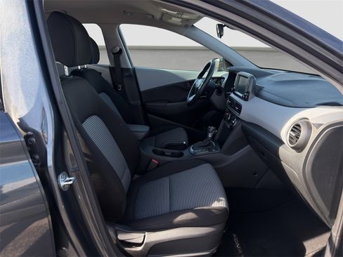 Used 2020 Hyundai Kona SEL image 18