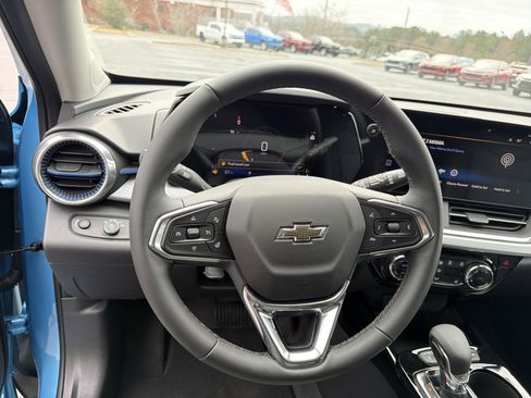 New 2026 Chevrolet Trax LT w/ Midnight Edition image 23