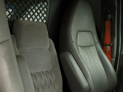 Used 2013 Chevrolet Express 2500 image 42