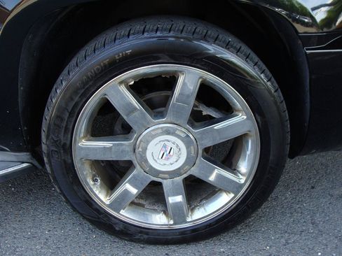 Used 2012 Cadillac Escalade ESV Luxury AWD/4WD image 36