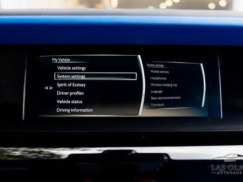 Used 2024 Rolls-Royce Phantom Sedan RWD image 51