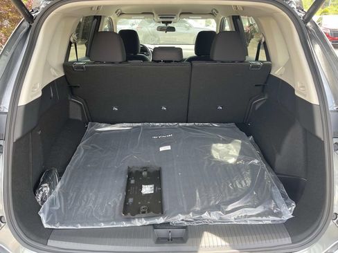 New 2026 Nissan Rogue SV w/ Cold Weather Package AWD/4WD image 12