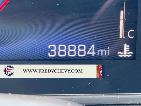 Used 2025 Chevrolet TrailBlazer LT AWD/4WD image 16