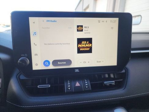 Used 2023 Toyota RAV4 XLE Premium image 21