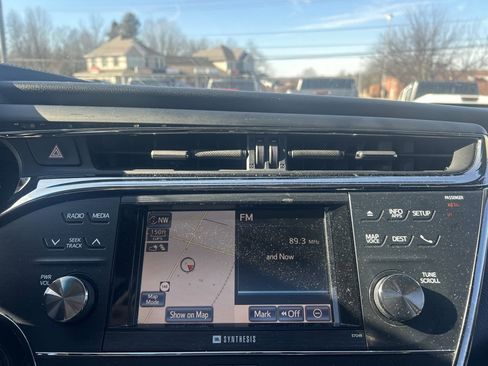 Used 2014 Toyota Avalon Limited image 20