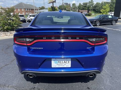 Used 2022 Dodge Charger GT RWD image 5
