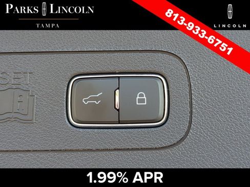 Certified 2025 Lincoln Aviator AWD w/ Jet Appearance Package image 9