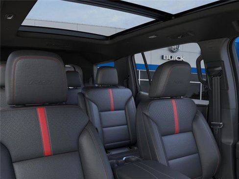 New 2026 Chevrolet Traverse RS w/ LPO, Floor Liner Package image 24