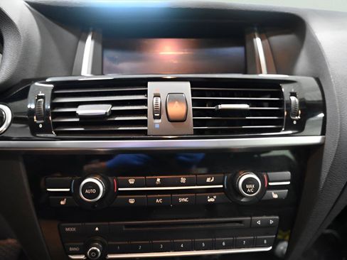 Used 2017 BMW X3 xDrive28i AWD/4WD image 23