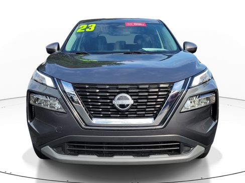 Certified 2023 Nissan Rogue SV FWD image 2