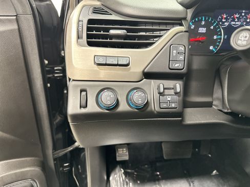 Used 2020 GMC Yukon Denali w/ Open Road Package AWD/4WD image 38