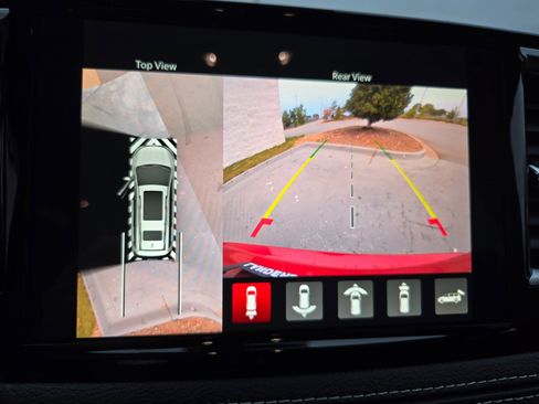 New 2026 Chrysler Pacifica Limited w/ Uconnect Theater Family Group image 26