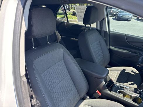 Used 2020 Chevrolet Equinox LT FWD image 24