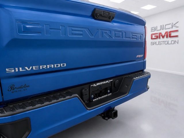Used 2022 Chevrolet Silverado 1500 RST AWD/4WD image 9