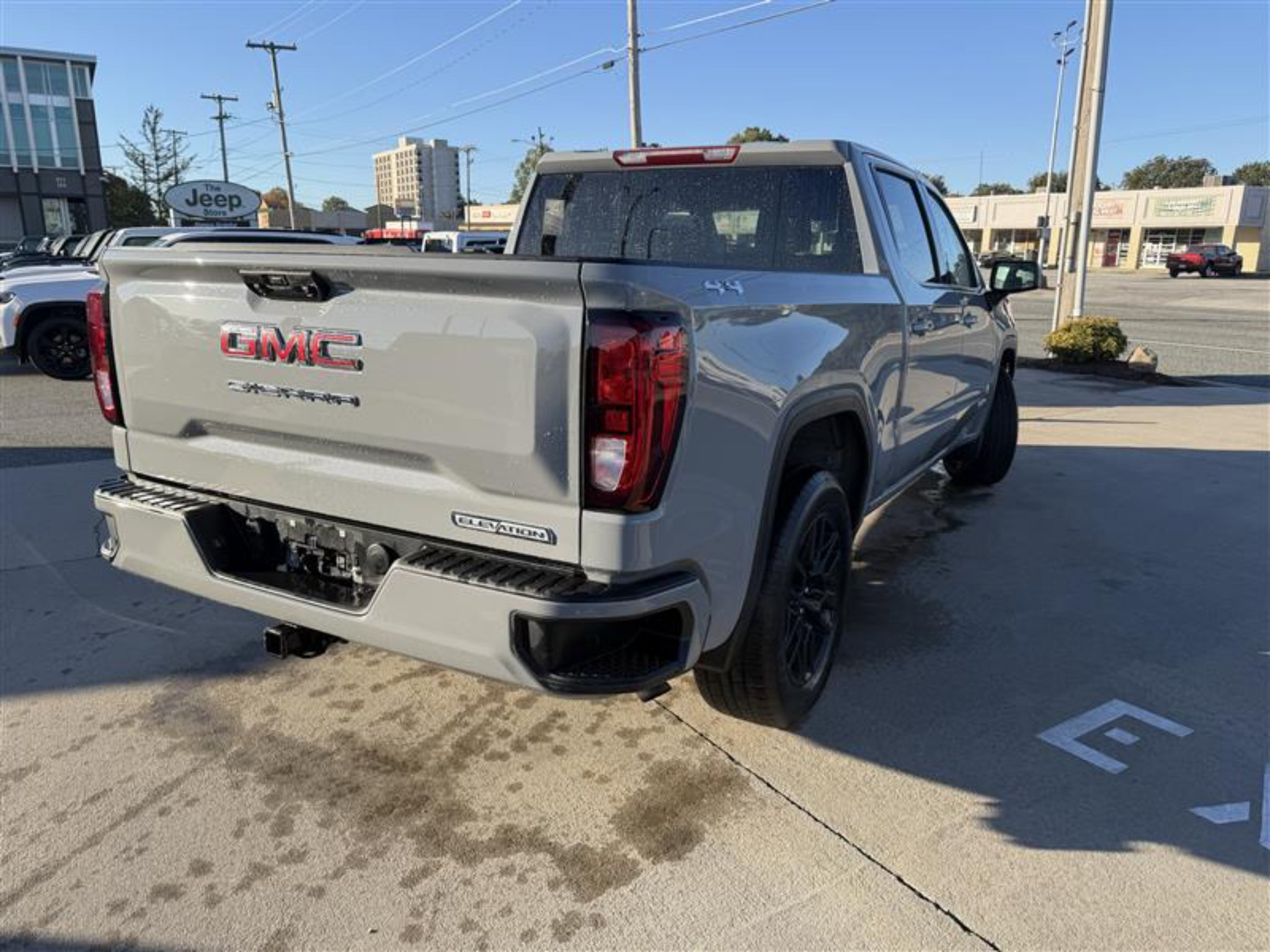 Used 2024 GMC Sierra 1500 Elevation AWD/4WD image 7