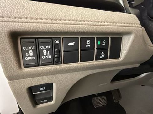 Used 2018 Honda Odyssey EX-L image 20